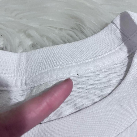 ✨20% Off Sale✨Hello Kitty white graphic XL semi crop tee - Picture 4 of 7